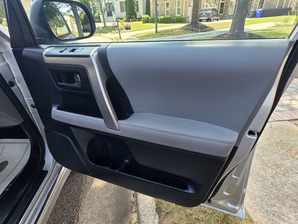 Photo 20 of this TOYOTA 4RUNNER