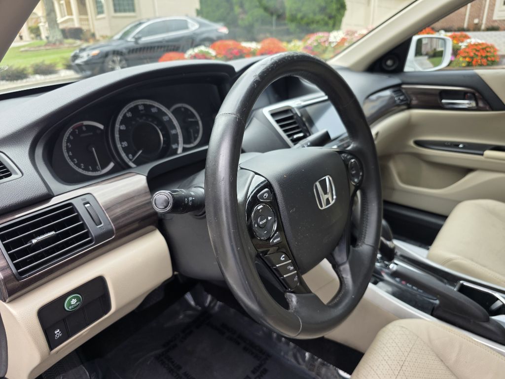 Photo 11 of this HONDA ACCORD