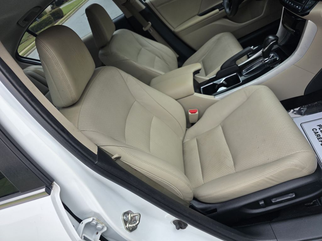 Photo 20 of this HONDA ACCORD