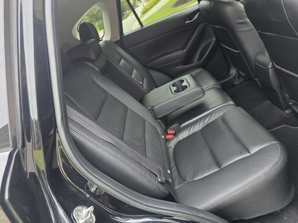 Photo 14 of this MAZDA CX-5