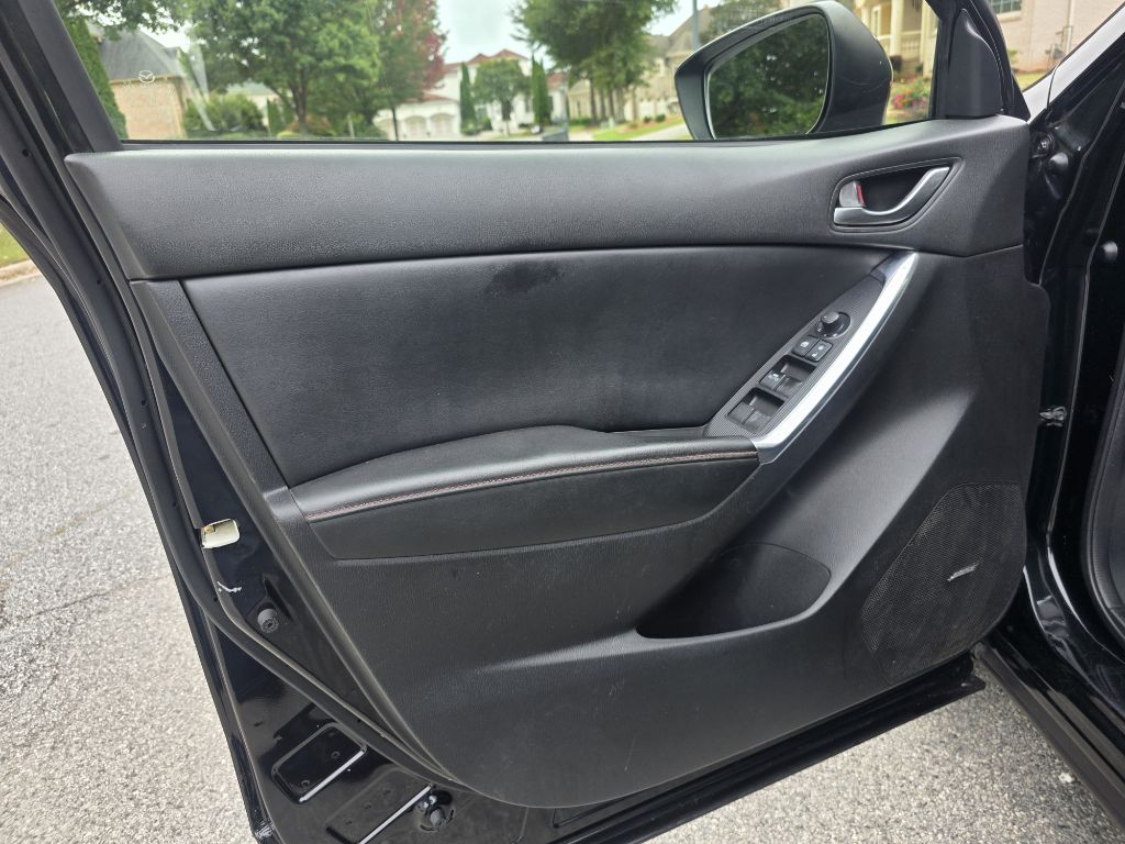 Photo 12 of this MAZDA CX-5