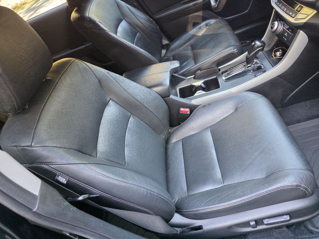 Photo 18 of this HONDA ACCORD