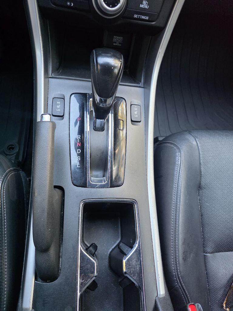 Photo 19 of this HONDA ACCORD