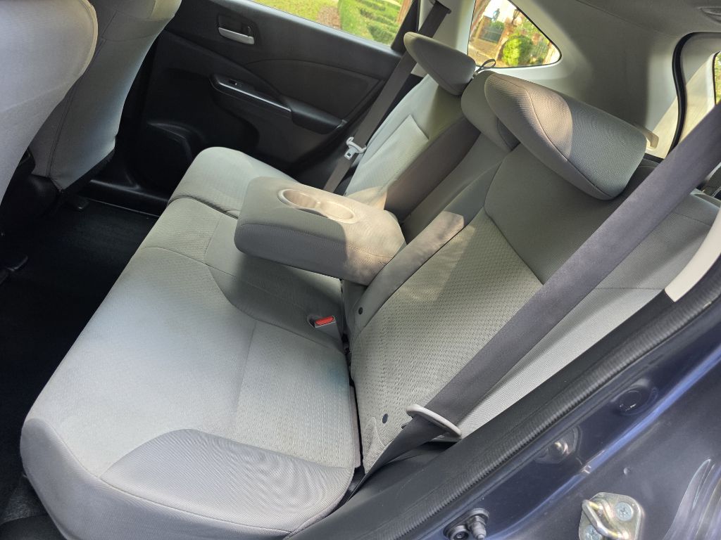 Photo 13 of this HONDA CR-V