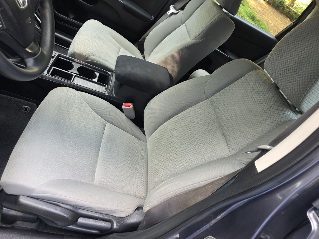 Photo 10 of this HONDA CR-V