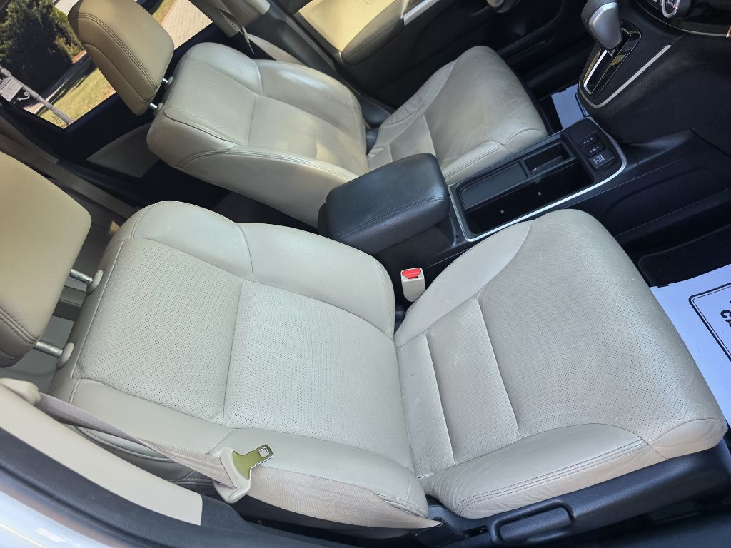 Photo 24 of this HONDA CR-V
