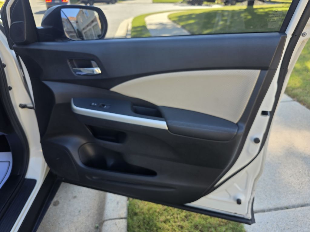 Photo 23 of this HONDA CR-V