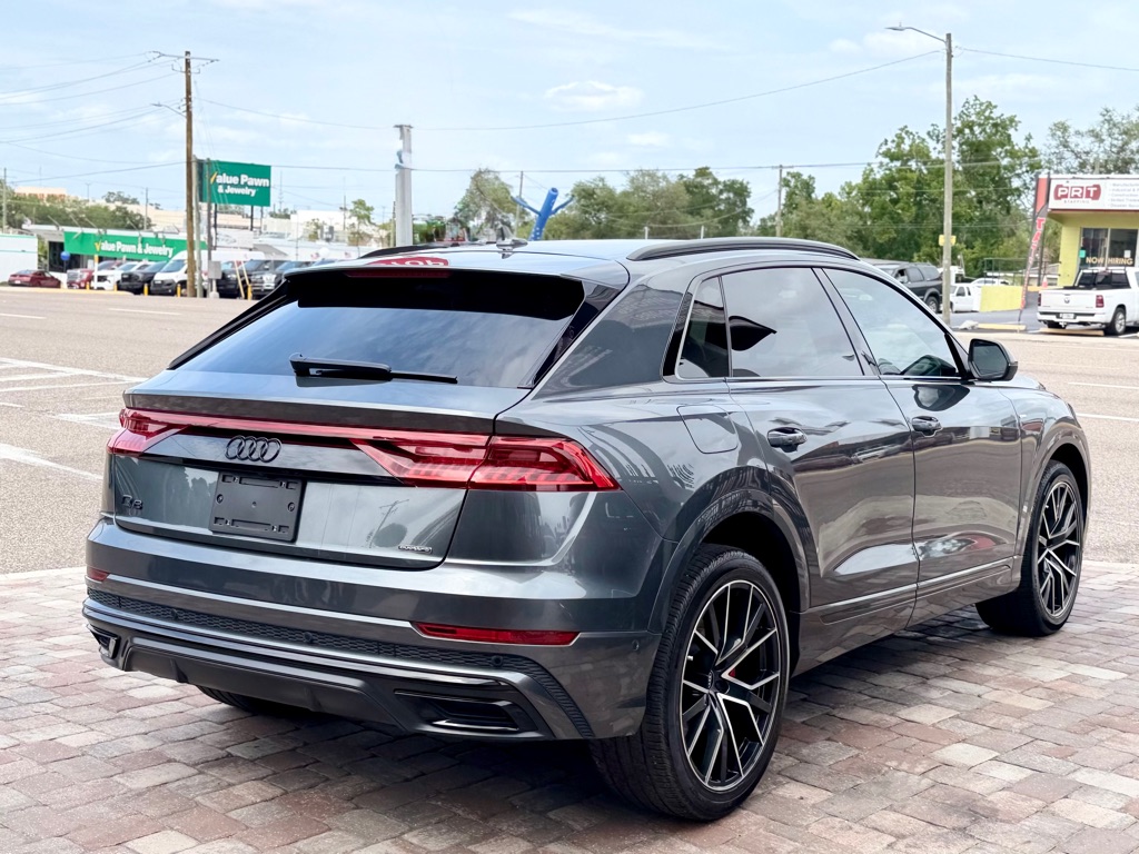 Photo 8 of this AUDI Q8