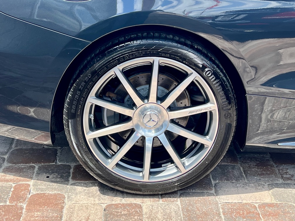 Photo 11 of this MERCEDES-BENZ S-CLASS