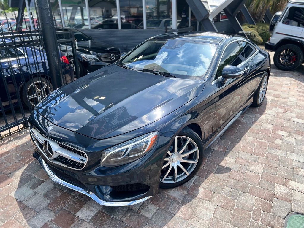 Photo 2 of this MERCEDES-BENZ S-CLASS