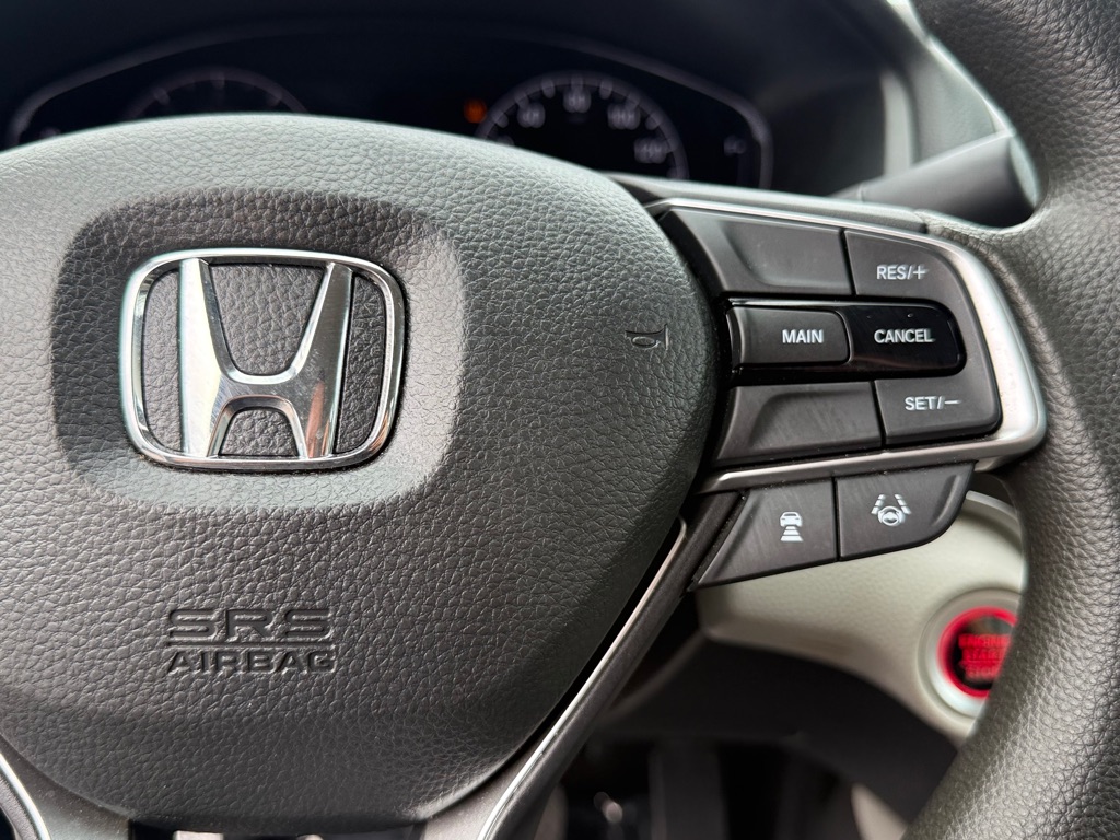 Photo 33 of this HONDA ACCORD