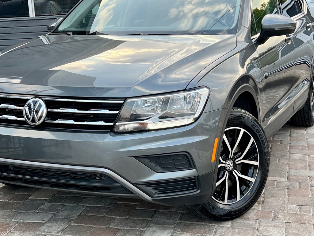 Photo 25 of this VOLKSWAGEN TIGUAN