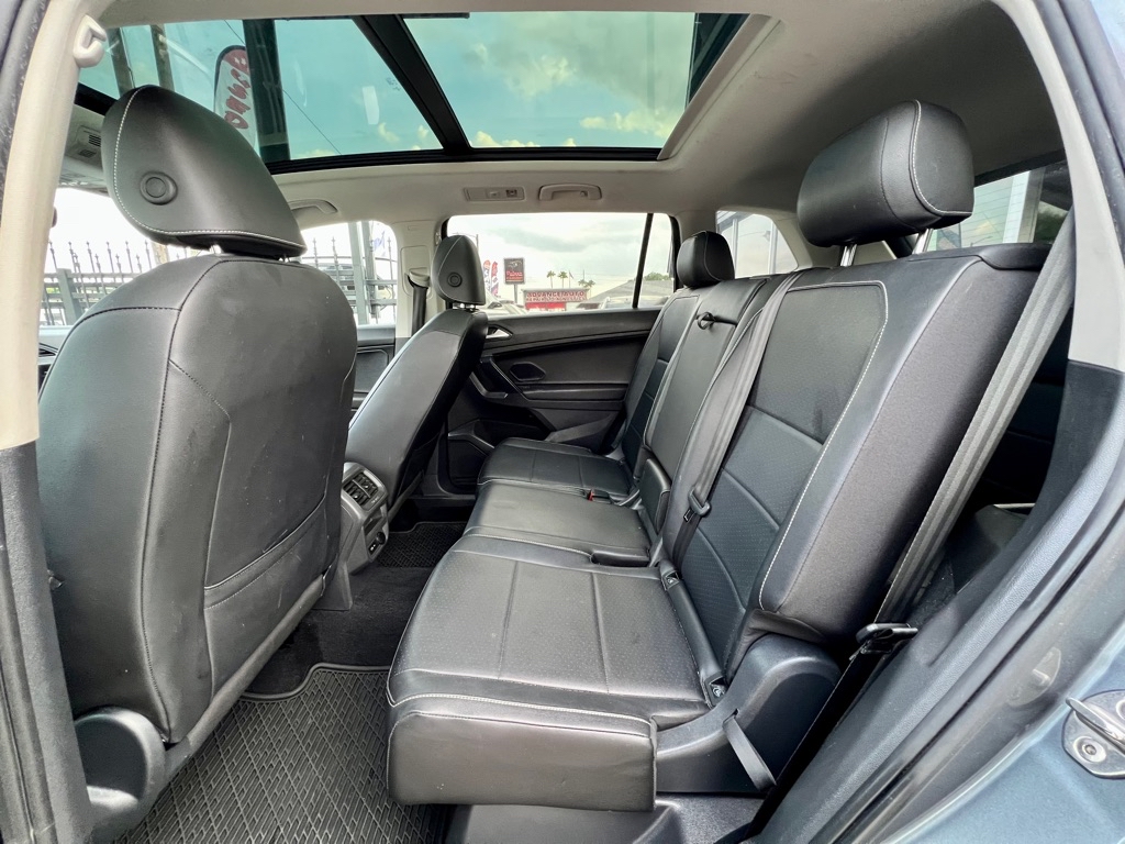 Photo 18 of this VOLKSWAGEN TIGUAN