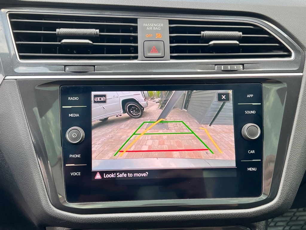 Photo 17 of this VOLKSWAGEN TIGUAN
