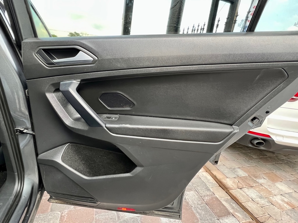 Photo 46 of this VOLKSWAGEN TIGUAN