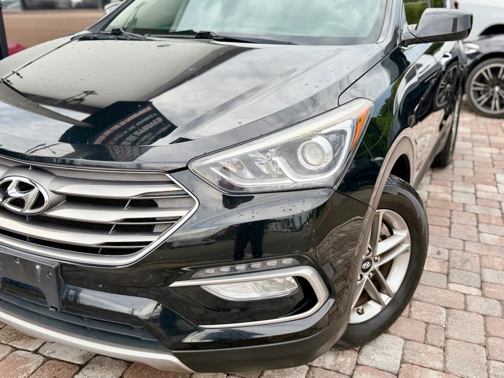 Photo 23 of this HYUNDAI SANTA FE SPORT