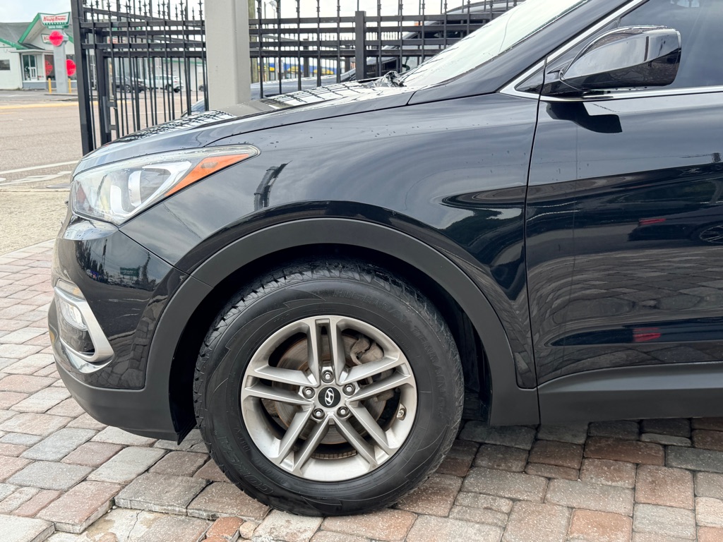 Photo 12 of this HYUNDAI SANTA FE SPORT
