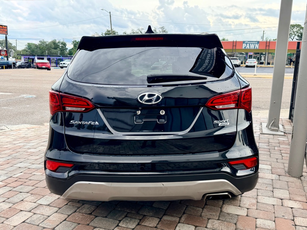 Photo 7 of this HYUNDAI SANTA FE SPORT