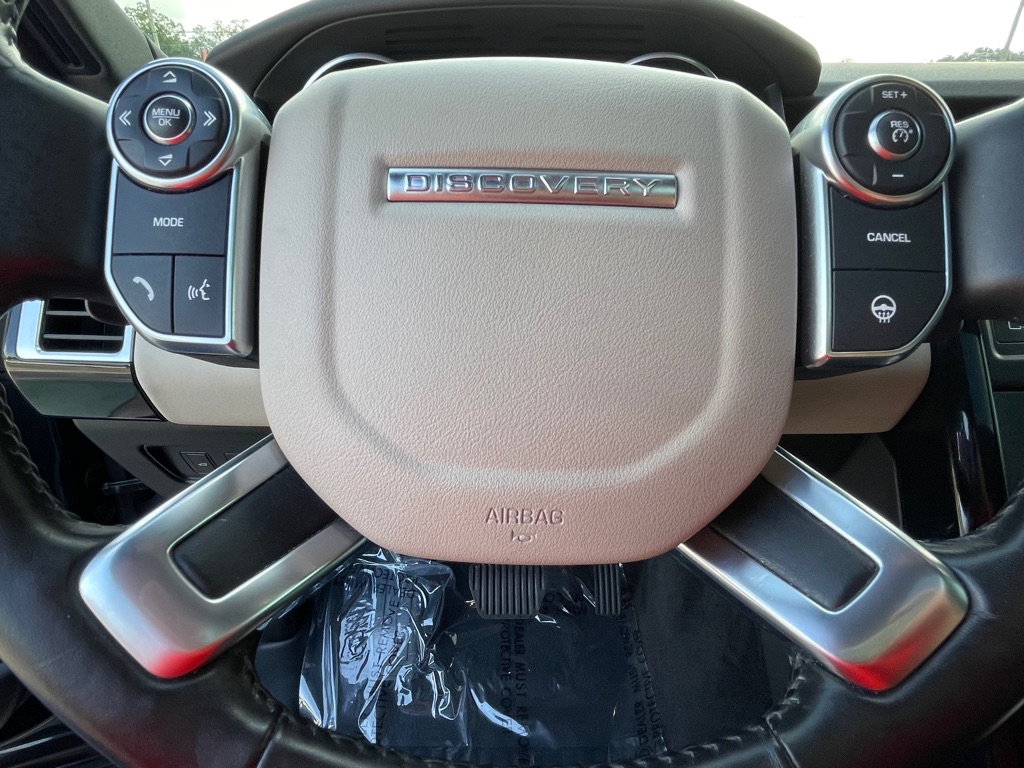 Photo 17 of this LAND ROVER DISCOVERY