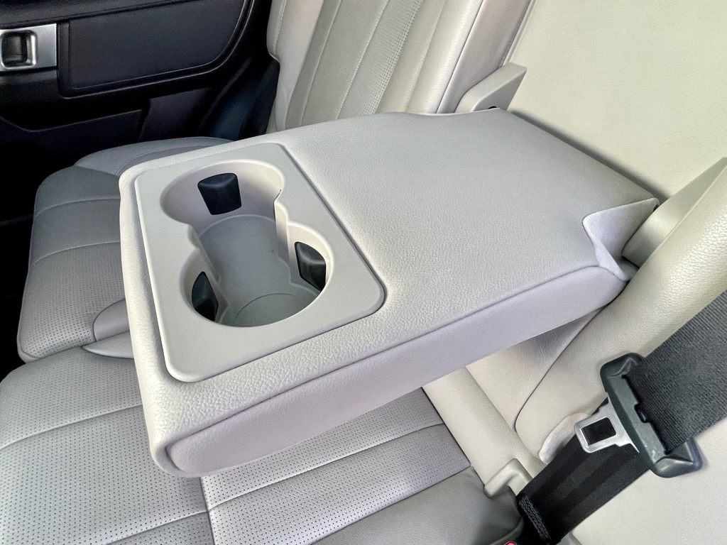 Photo 29 of this LAND ROVER DISCOVERY