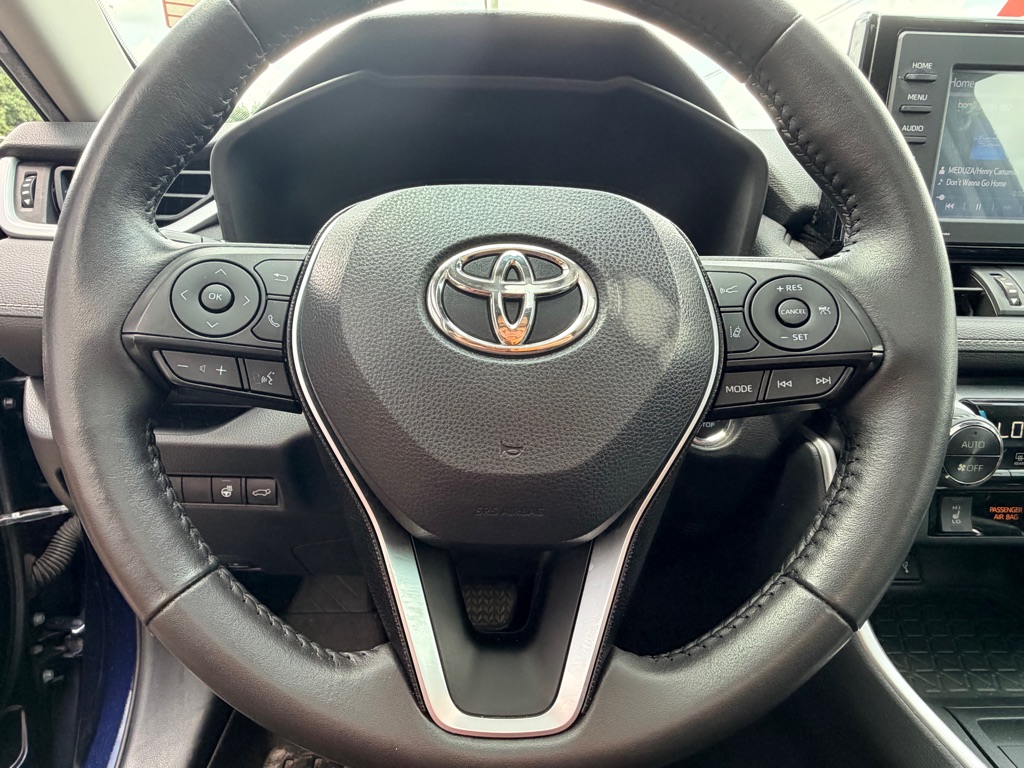 Photo 13 of this TOYOTA RAV4