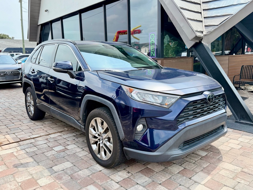 Photo 4 of this TOYOTA RAV4