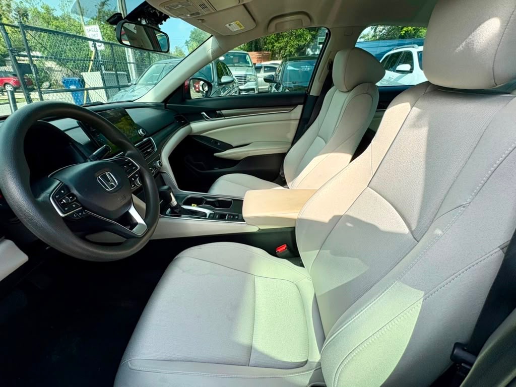Photo 9 of this HONDA ACCORD