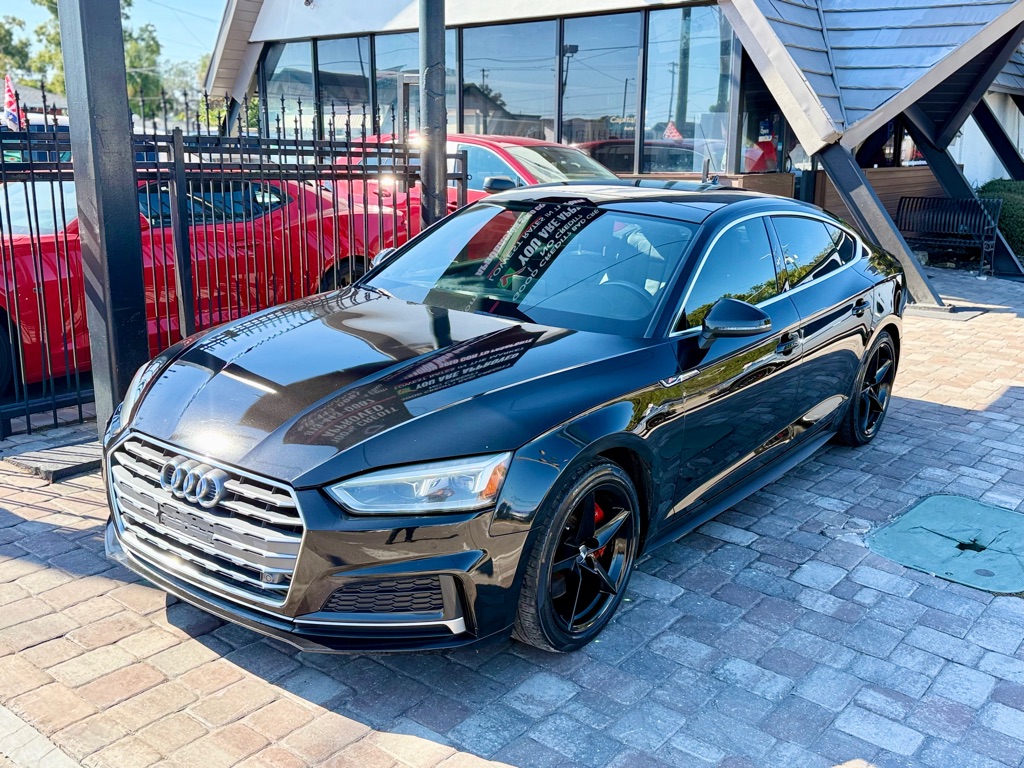 Photo 29 of this AUDI A5