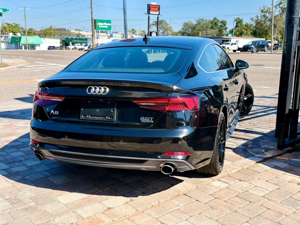 Photo 26 of this AUDI A5