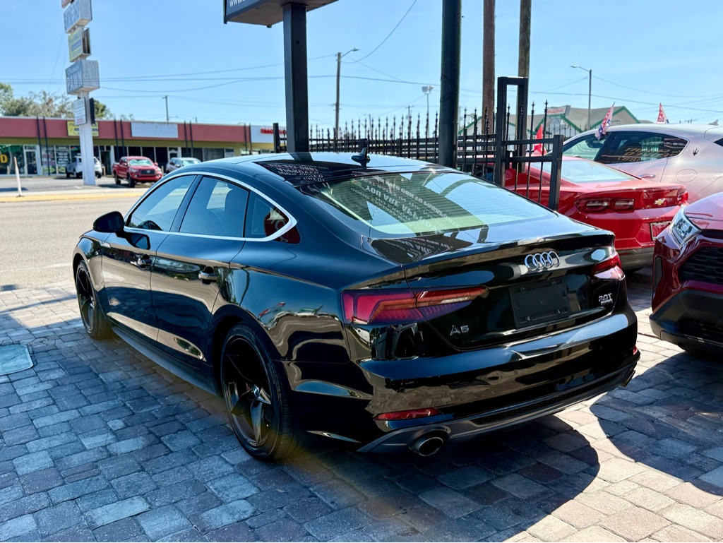 Photo 7 of this AUDI A5