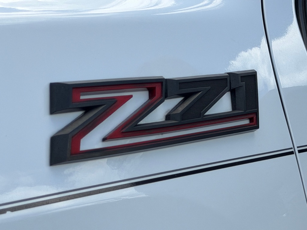 Photo 28 of this CHEVROLET SILVERADO 2500