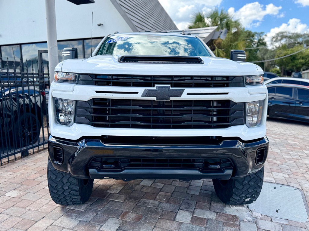 Photo 4 of this CHEVROLET SILVERADO 2500