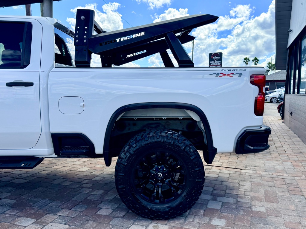 Photo 11 of this CHEVROLET SILVERADO 2500