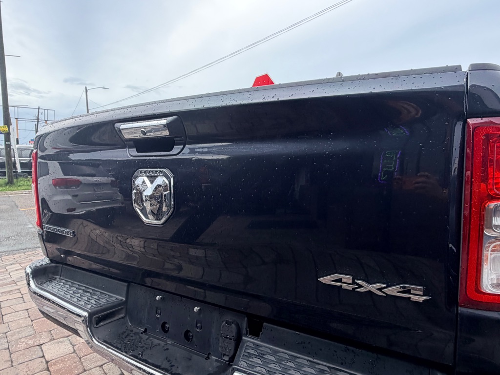 Photo 24 of this RAM 1500