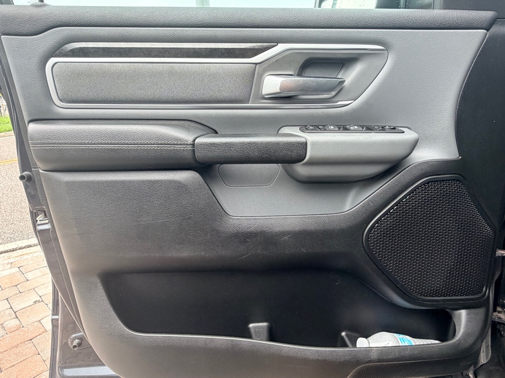 Photo 25 of this RAM 1500