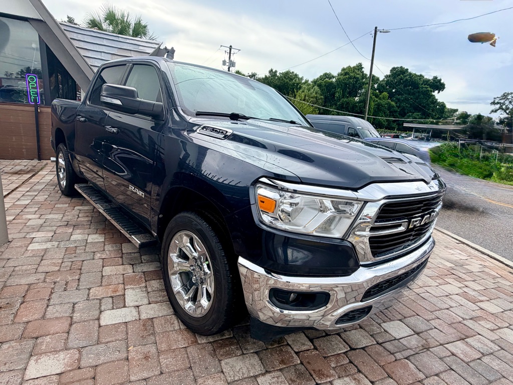 Photo 3 of this RAM 1500