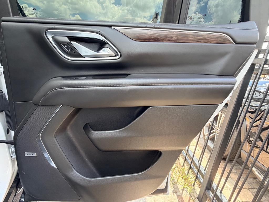 Photo 37 of this CHEVROLET TAHOE