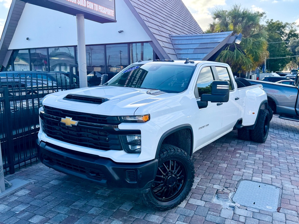 Photo 26 of this CHEVROLET SILVERADO 3500