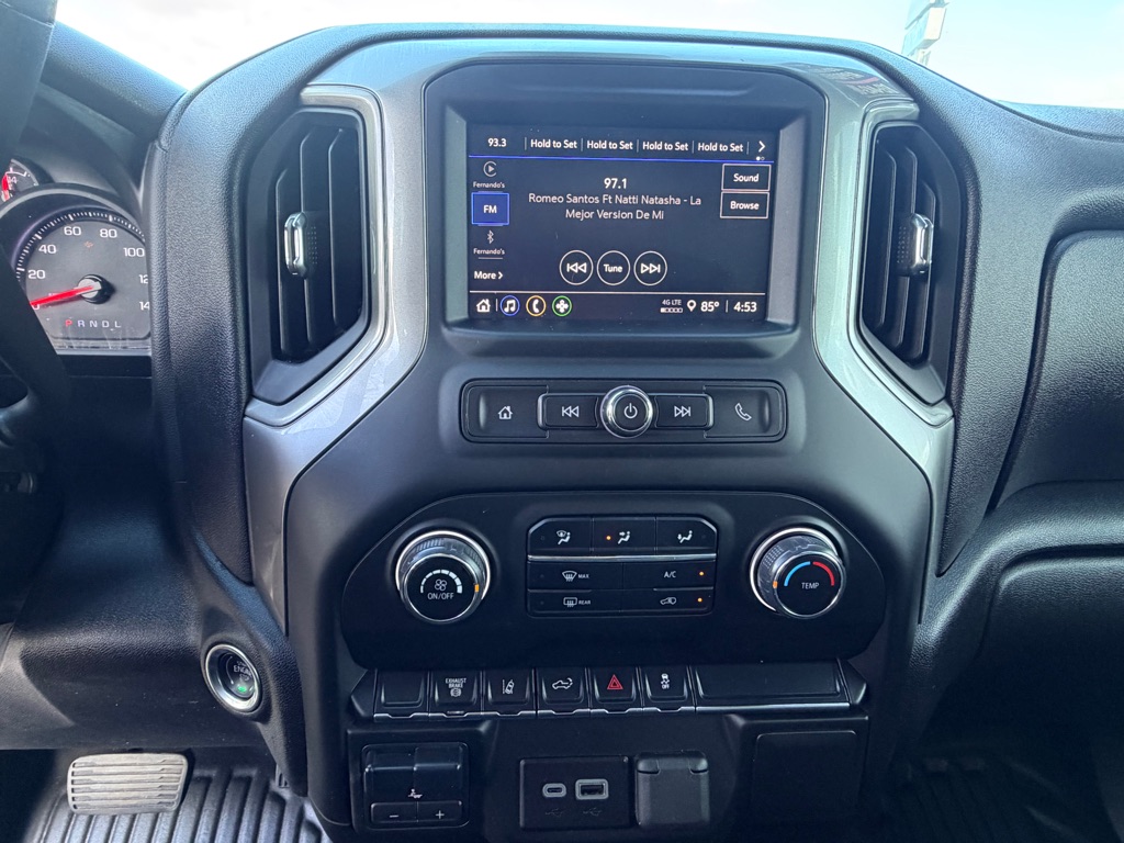 Photo 18 of this CHEVROLET SILVERADO 3500