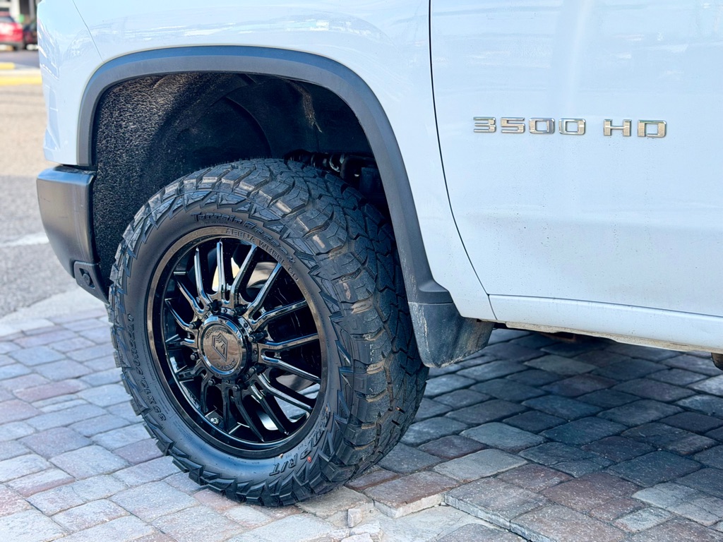 Photo 14 of this CHEVROLET SILVERADO 3500