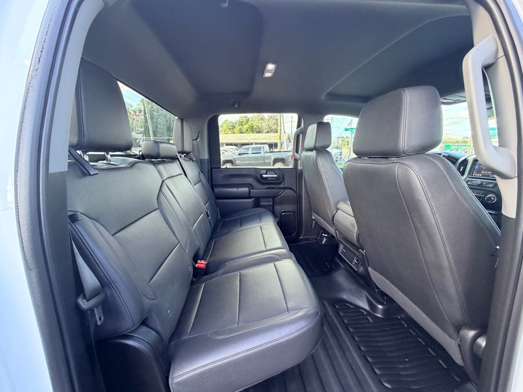 Photo 22 of this CHEVROLET SILVERADO 3500