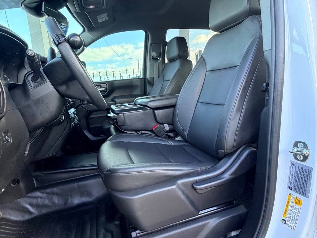 Photo 15 of this CHEVROLET SILVERADO 3500