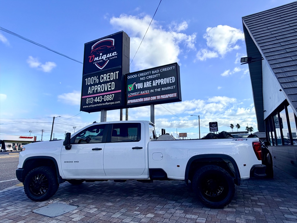Photo 6 of this CHEVROLET SILVERADO 3500
