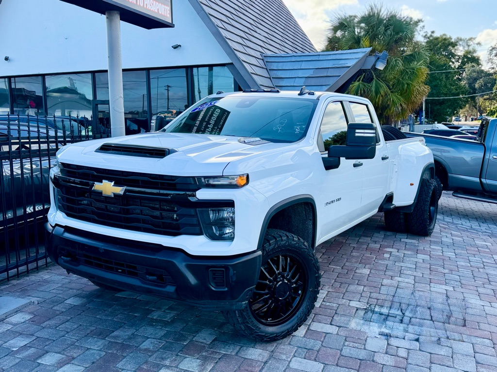 Photo 30 of this CHEVROLET SILVERADO 3500