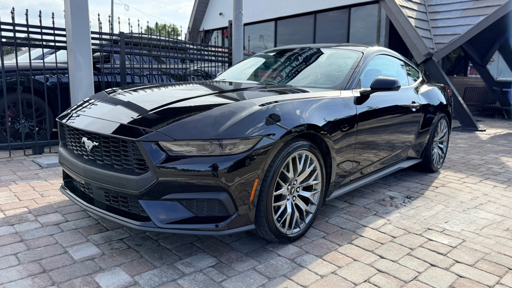 Photo 6 of this FORD MUSTANG