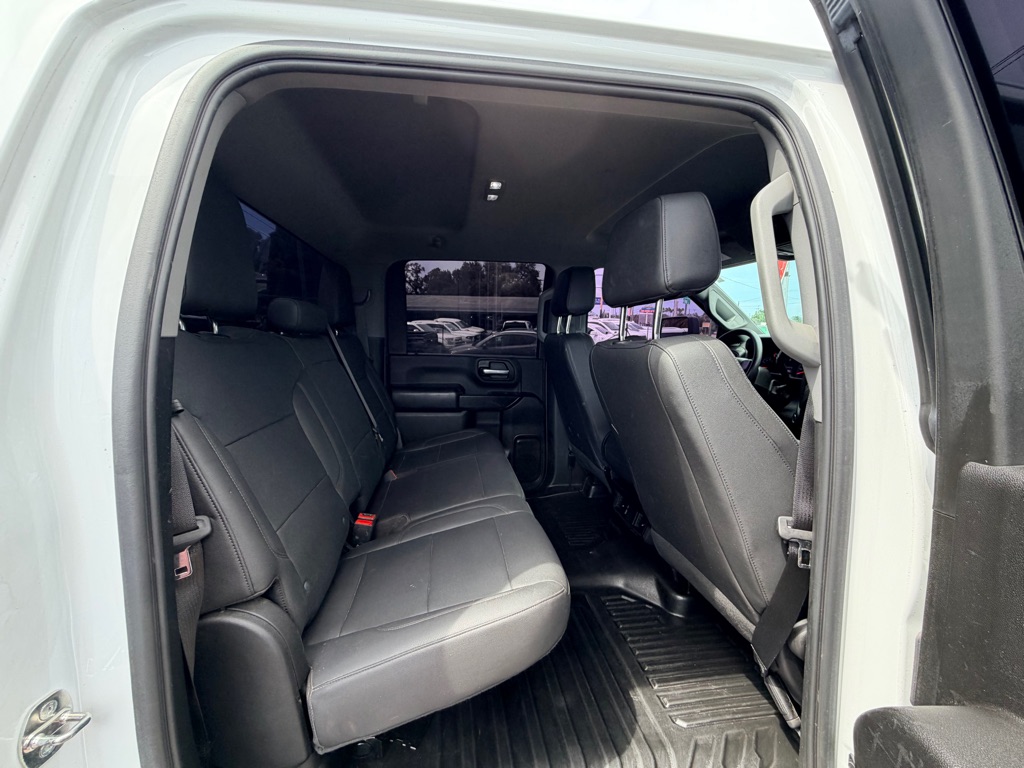 Photo 21 of this CHEVROLET SILVERADO 2500