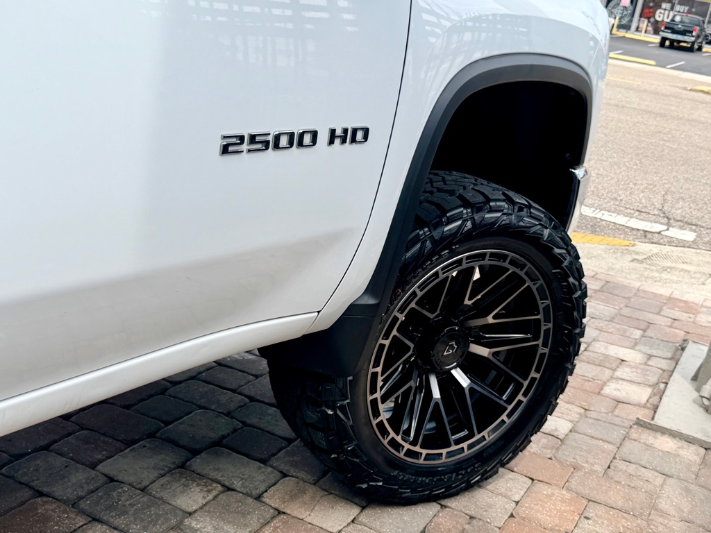Photo 25 of this CHEVROLET SILVERADO 2500