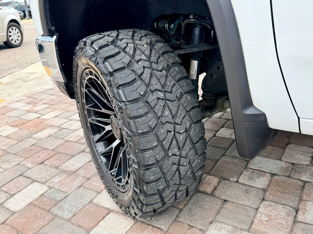 Photo 16 of this CHEVROLET SILVERADO 2500