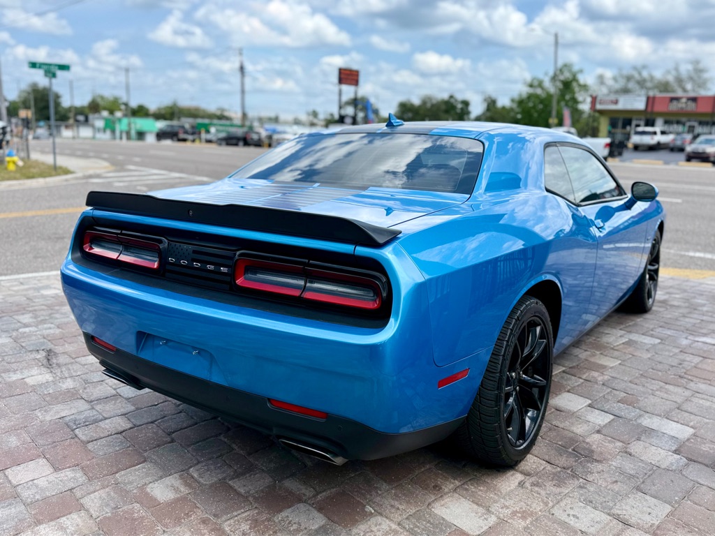 Photo 9 of this DODGE CHALLENGER