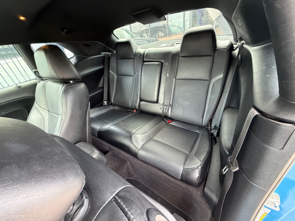 Photo 17 of this DODGE CHALLENGER